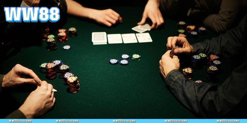 Tìm hiểu cách chơi bài poker WW88
